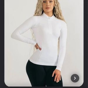 *SOLD* Alphalete Seamless Half Zip Long Sleeve Fitted Pullover *SOLD*